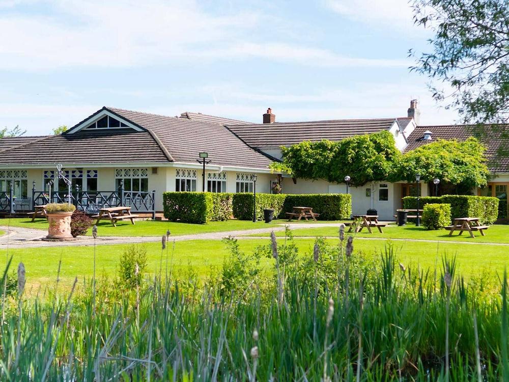 Hotel Wrexham Exterior foto